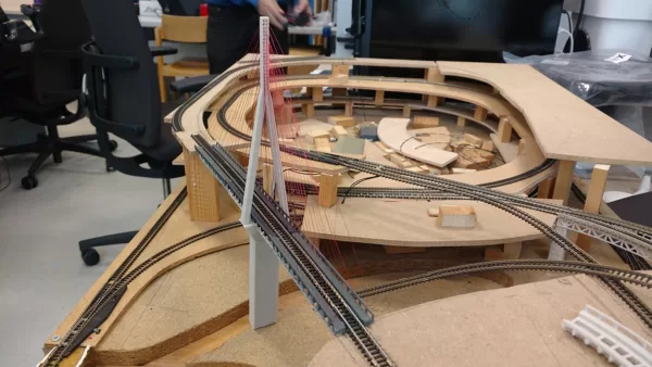 la rampe hélïcoidale et le pont suspendu